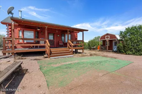 3555 W Cooks Trl, Ash Fork, AZ 86320
