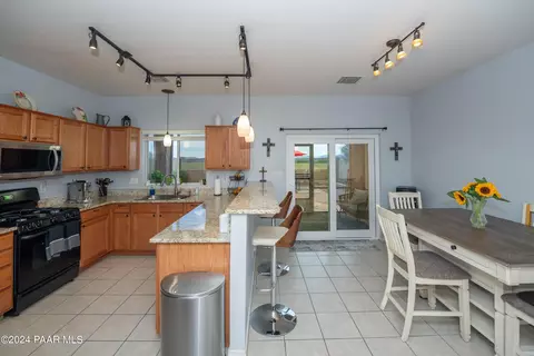 12933 E Madrid St, Dewey, AZ 86327 photo 6