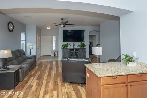 12933 E Madrid St, Dewey, AZ 86327 photo 3