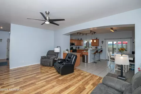 12933 E Madrid St, Dewey, AZ 86327 photo 4