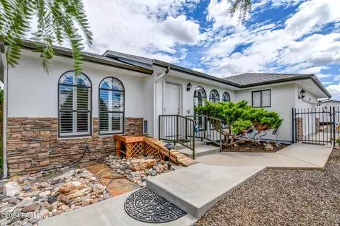 14313 E White Dr, Dewey-humboldt, AZ 86327
