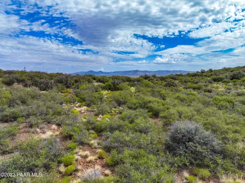 11210 E Rocky Hill Rd, Dewey-humboldt, AZ 86327