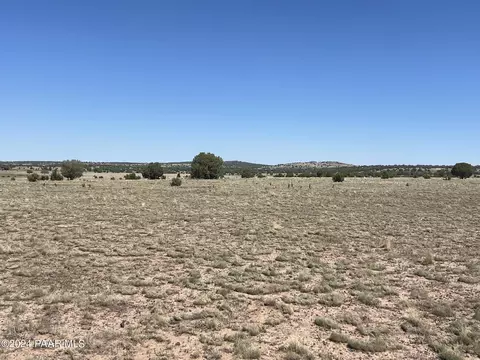 93 Tuscan Rd, Ash Fork, AZ 86320 photo 2