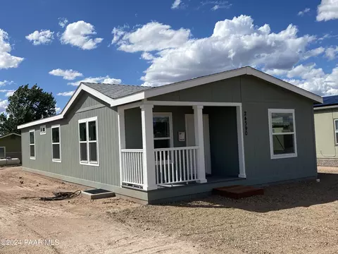 24390 N Marblehead Ave, Paulden, AZ 86334