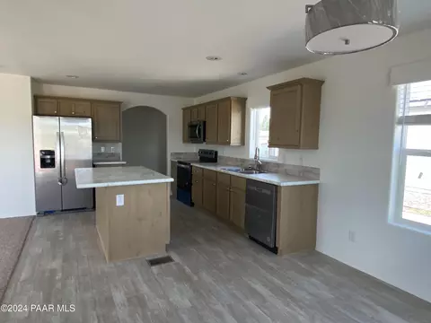 24390 N Marblehead Ave, Paulden, AZ 86334 photo 6