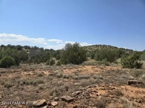 17 Outback Rd, Ash Fork, AZ 86320
