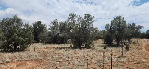 824 Spencers Run, Ash Fork, AZ 86046 photo 5