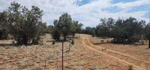 824 Spencers Run, Ash Fork, AZ 86046 photo 4