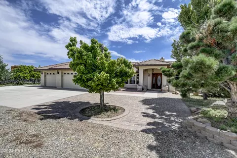 8825 N Table Top Ln, Prescott, AZ 86305
