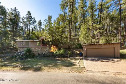 677 W Canyon Dr, Prescott, AZ 86303