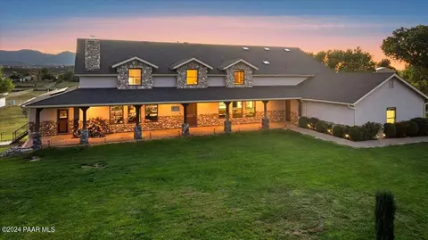 1430 Cherry Cir, Dewey-humboldt, AZ 86327