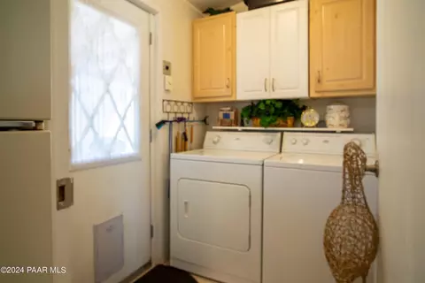 205 W Ridgeview Dr, Ash Fork, AZ 86320 photo 11