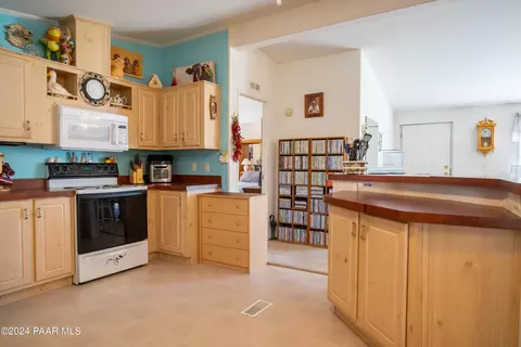 205 W Ridgeview Dr, Ash Fork, AZ 86320 photo 8