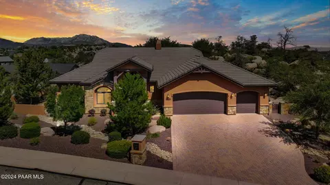 1398 Ridgewood Dr, Prescott, AZ 86305