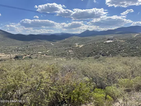 1675 S Rudy Trl, Dewey-humboldt, AZ 86327