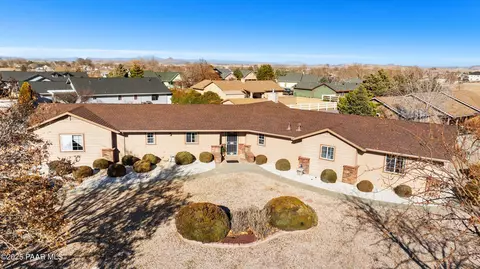 1055 Parkside Village Dr, Chino Valley, AZ 86323