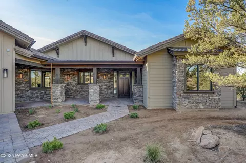 12415 W Hermitage Way, Prescott, AZ 86305