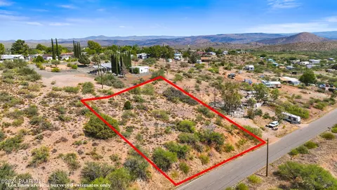 20670 E Aztec Trl, Mayer, AZ 86333 photo 3