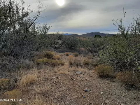 20187 E Cedar Canyon Dr, Mayer, AZ 86333
