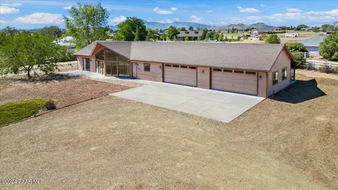 140 S Firesky Ln, Chino Valley, AZ 86323