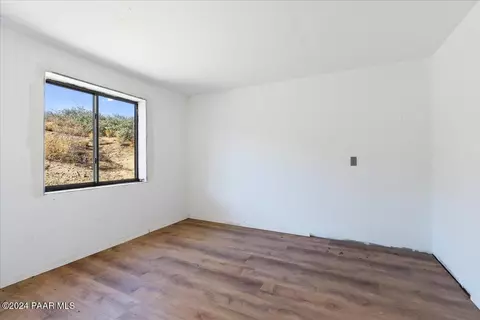 17400 E Round Mountain Rd, Dewey-humboldt, AZ 86327 photo 9