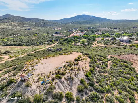 17400 E Round Mountain Rd, Dewey-humboldt, AZ 86327