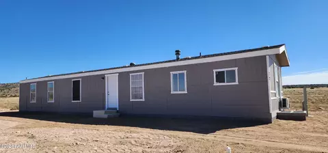 72 E Quail Rd, Paulden, AZ 86334