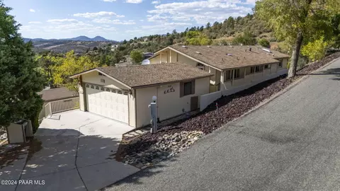 2490 E Hilltop Rd, Prescott, AZ 86301