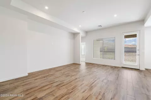 5837 E Killen Loop, Prescott Valley, AZ 86314 photo 4
