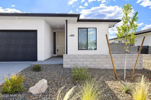 5837 E Killen Loop, Prescott Valley, AZ 86314 photo 2