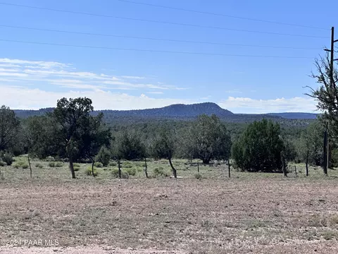 145 NW Reckless Ln, Ash Fork, AZ 86320 photo 8