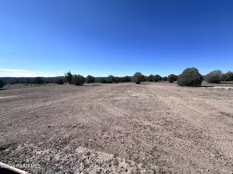 145 NW Reckless Ln, Ash Fork, AZ 86320 photo 9