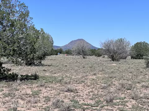 145 NW Reckless Ln, Ash Fork, AZ 86320 photo 7