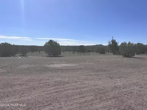 145 NW Reckless Ln, Ash Fork, AZ 86320 photo 11