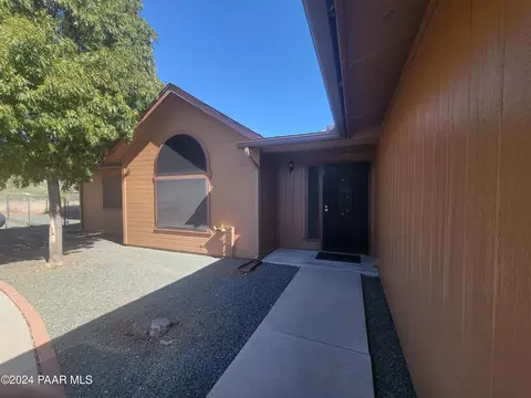 20002 E Zaragoza Dr, Mayer, AZ 86333 photo 2