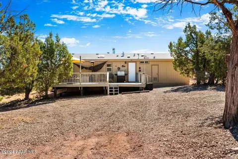 282 Arizona Rd, Ash Fork, AZ 86320