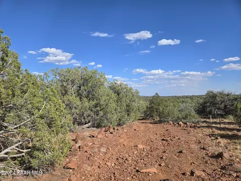lot82 Howling Wolf, Ash Fork, AZ 86320 photo 12