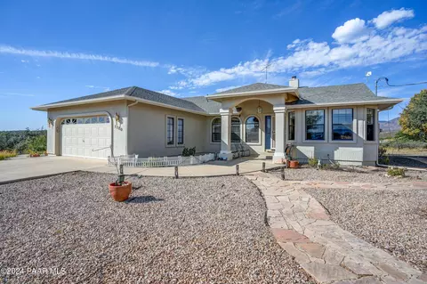 1760 S Dewey Rd, Dewey-humboldt, AZ 86327