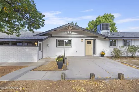 11314 E Western Sunset Dr, Dewey, AZ 86327