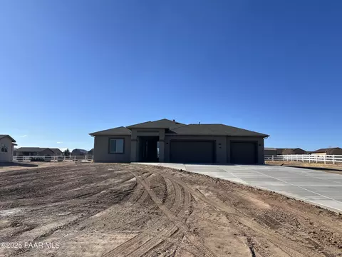196 S Brenna Dr, Chino Valley, AZ 86323