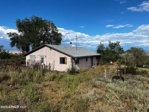 9930 E Shirley Ln, Dewey-humboldt, AZ 86327