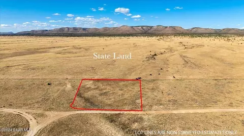 3462 W Limestone Dr, Paulden, AZ 86334