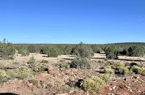 853 Cable Rd, Ash Fork, AZ 86320