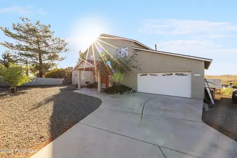 17677 E Bluejay Dr, Mayer, AZ 86333 photo 2