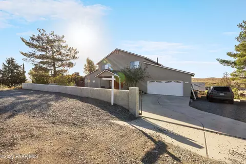 17677 E Bluejay Dr, Mayer, AZ 86333 photo 3