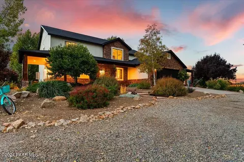 3742 N Clover Ln, Chino Valley, AZ 86323