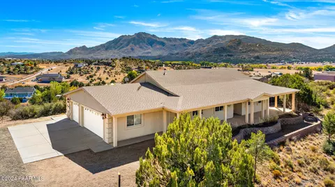 11265 N Deer Hill Cir, Prescott, AZ 86305