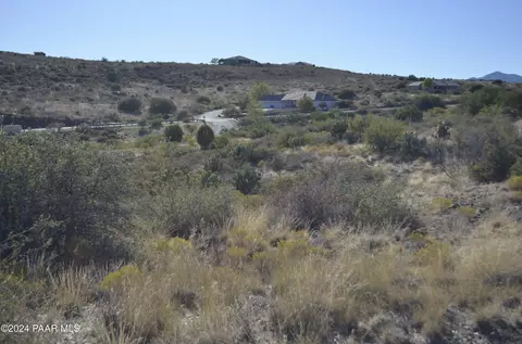 15480 E Upper Ridge Ln, Mayer, AZ 86333