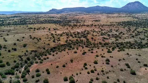 333 Mile High Rd, Ash Fork, AZ 86320 photo 3