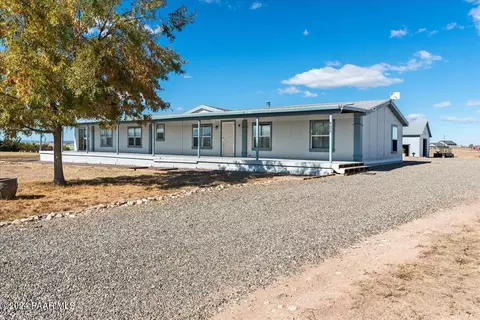 8450 E Spurr Ln, Prescott Valley, AZ 86315